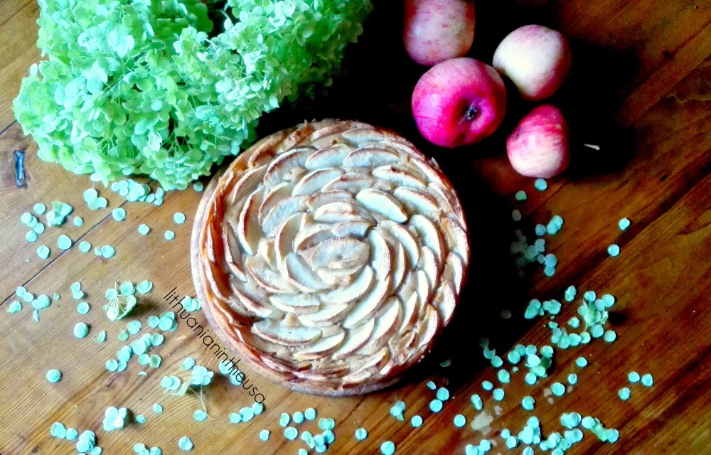 grazusis-obuoliu-pyragas-7-1