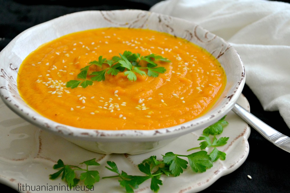 Morkų sriuba su kariu (40) 1