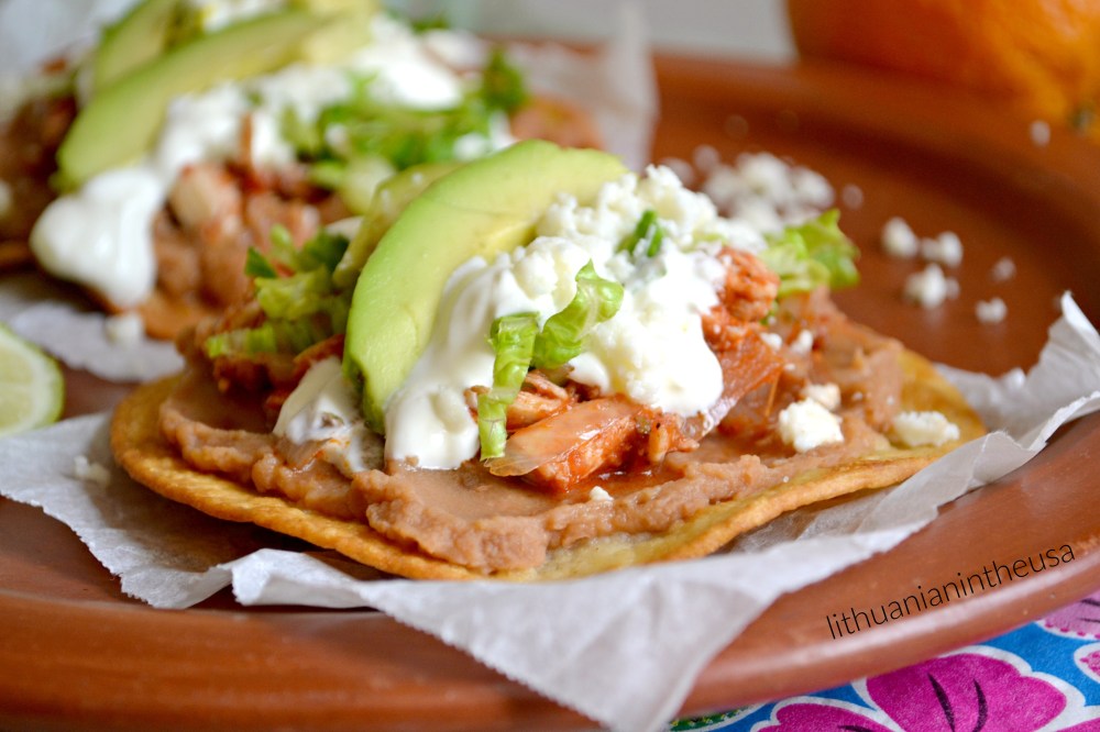 Tostadas de tinga de pollo (36) 1