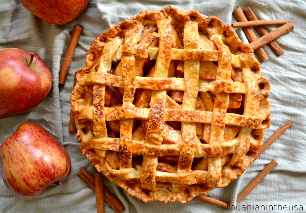 Amerikietiskas obuoliu pyragas (3) 1