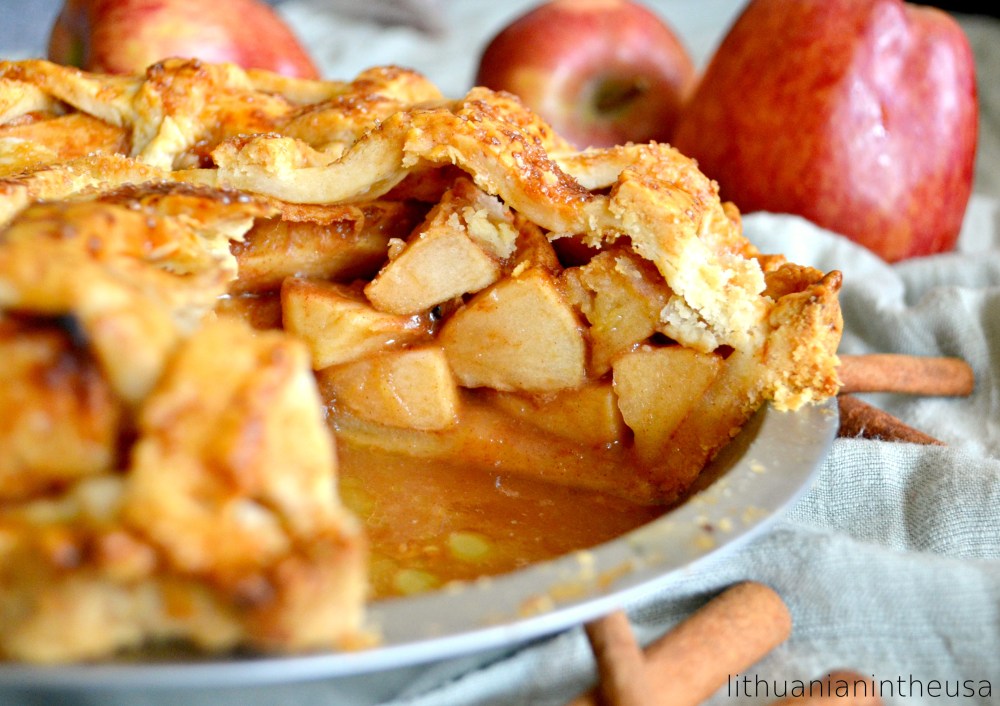 Amerikietiskas obuoliu pyragas (55) 1