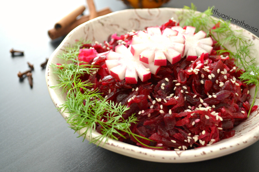 raugintu-kopustu-burokeliu-salotos-27-1