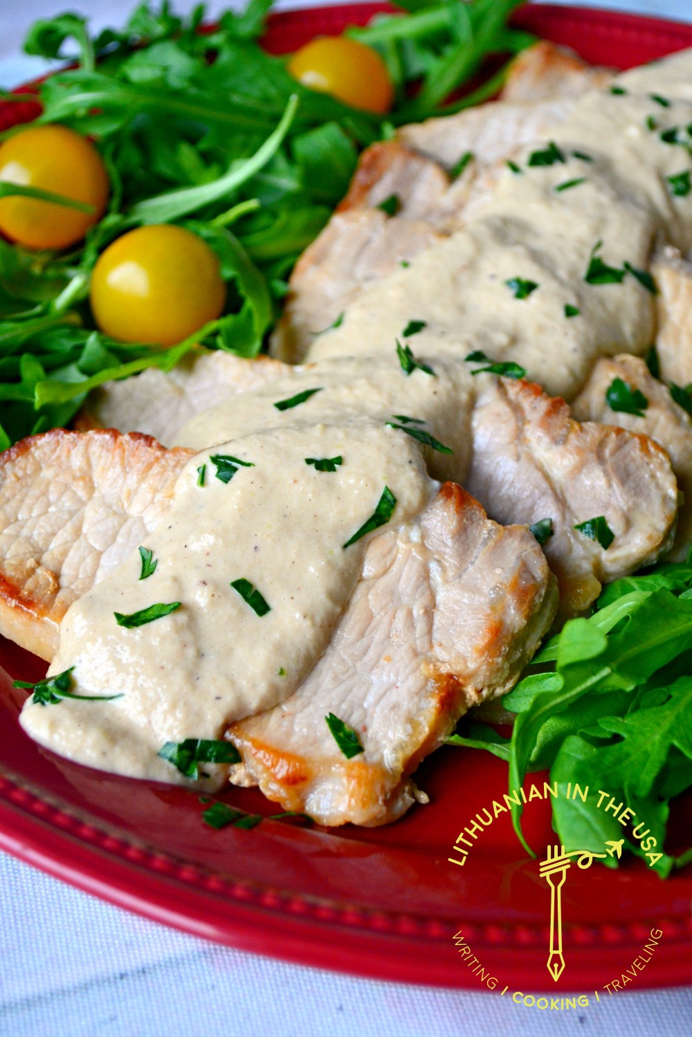 Kepsniai su svogunu-grietineles padazu (33) 1