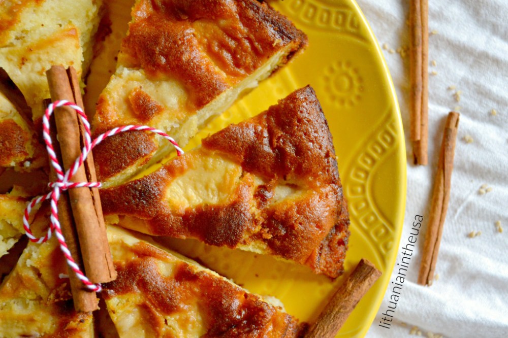 paprastas-obuoliu-pyragas-1-1