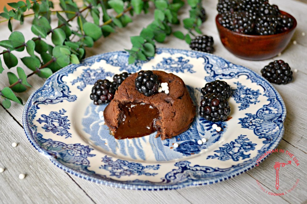 Sokoladiniai lavos pyrageliai (104) 1