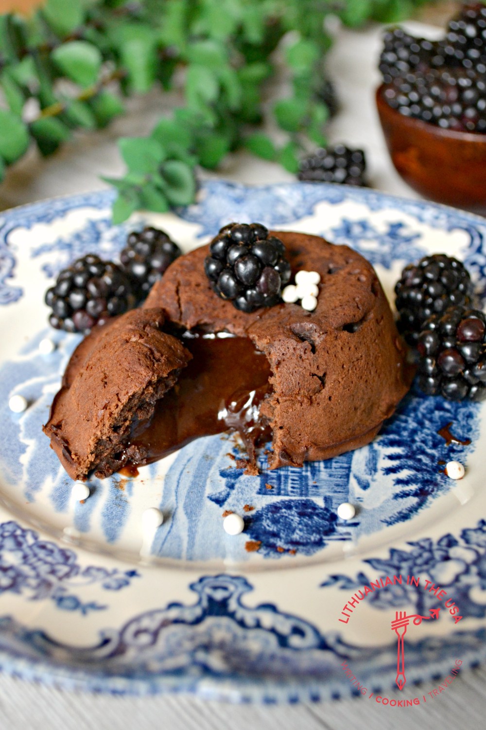 Sokoladiniai lavos pyrageliai (30) 1