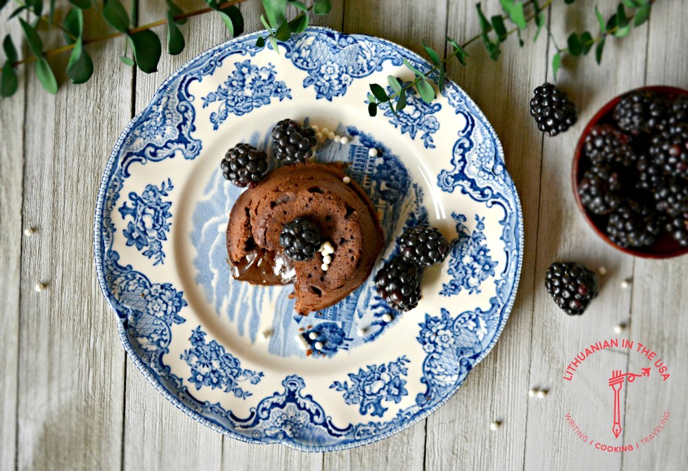 Sokoladiniai lavos pyrageliai (72) 1