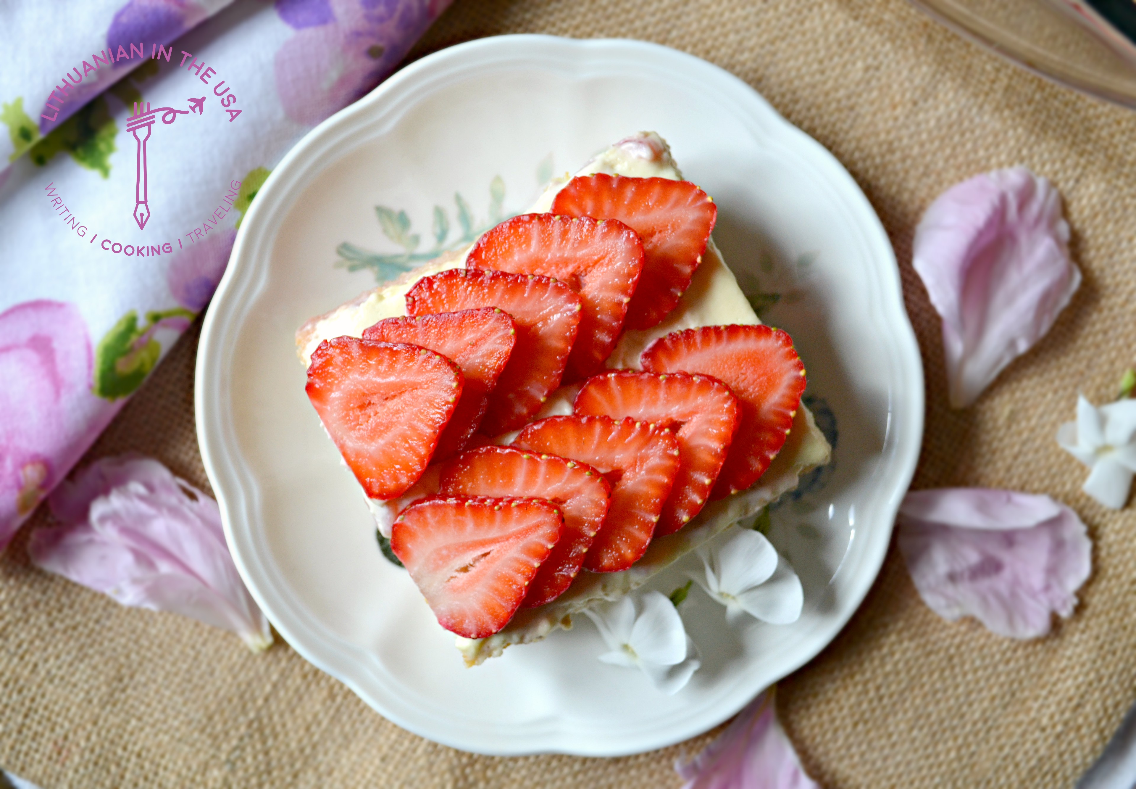 strawberry-tiramisu-bra-ki-tiramisu-lithuanian-in-the-usa