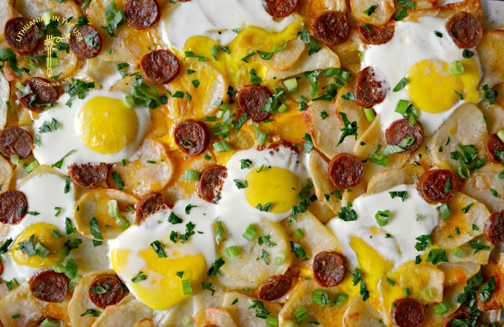 Bulviu, chorizo ir kiausiniu uzkepele (6) 1