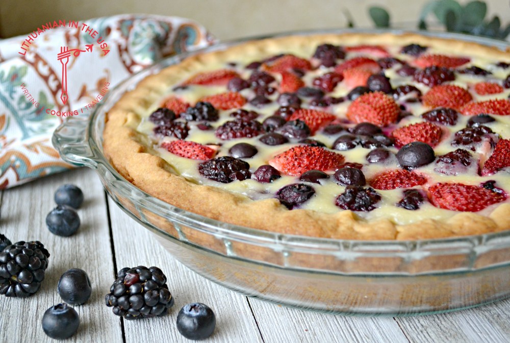 Pyragas su uogu ir grietines idaru (58) 1