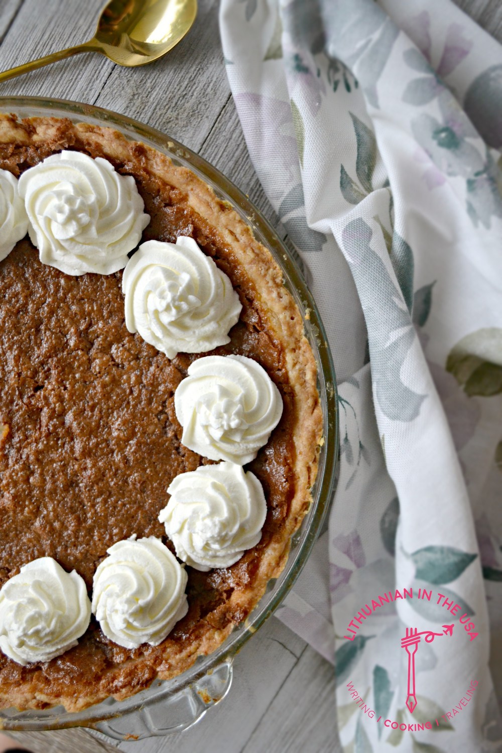 Amerikietiskas pyragas su kefyru ir kakava (2) 1